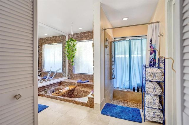 9924 NW 3rd Place, Coral Springs, FL 33071