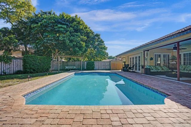 9924 NW 3rd Place, Coral Springs, FL 33071