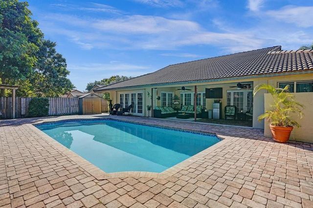 9924 NW 3rd Place, Coral Springs, FL 33071