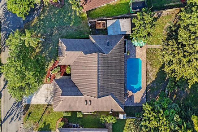 9924 NW 3rd Place, Coral Springs, FL 33071