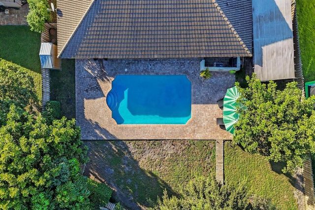 9924 NW 3rd Place, Coral Springs, FL 33071