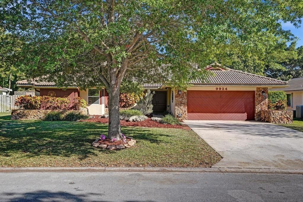 9924 NW 3rd Place, Coral Springs, FL 33071