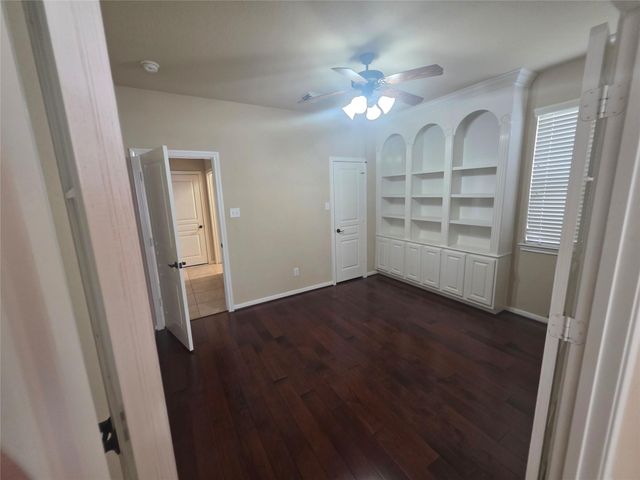 2520 Garnetfield Lane, Friendswood, TX 77546