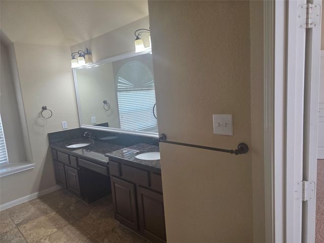 2520 Garnetfield Lane, Friendswood, TX 77546