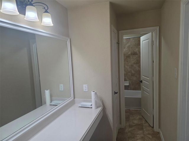 2520 Garnetfield Lane, Friendswood, TX 77546