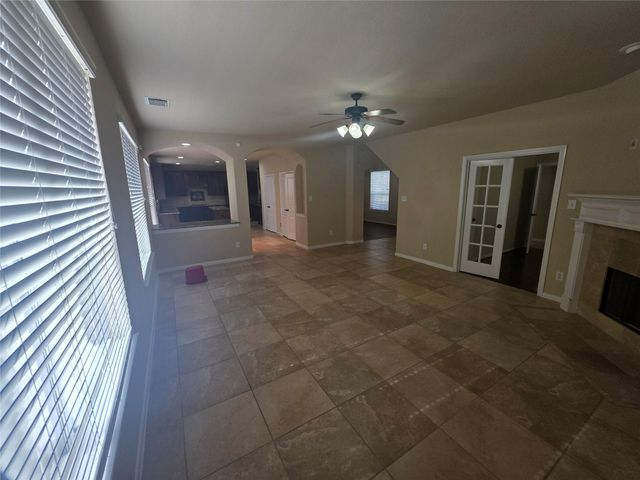 2520 Garnetfield Lane, Friendswood, TX 77546