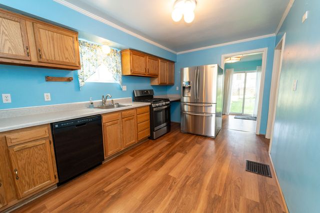 917 Tyndall STREET, Sheraden, PA 15204