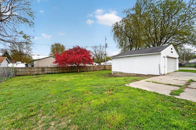 11301 11th AVENUE, Pleasant Prairie, WI 53158