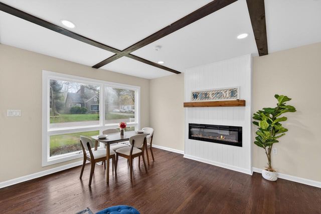 11301 11th AVENUE, Pleasant Prairie, WI 53158