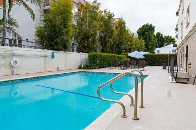 15344 Weddington Street 104, Sherman Oaks, CA 91411