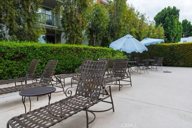 15344 Weddington Street 104, Sherman Oaks, CA 91411