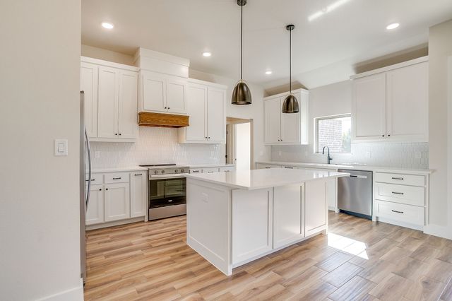 217 Kilkenny Road, Poolville, TX 76487