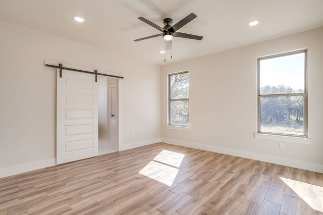 217 Kilkenny Road, Poolville, TX 76487