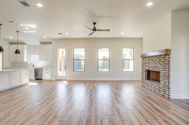 217 Kilkenny Road, Poolville, TX 76487