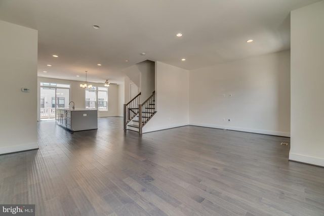 44721 ELLSWORTH TER, Ashburn, VA 20147