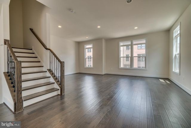 44721 ELLSWORTH TER, Ashburn, VA 20147