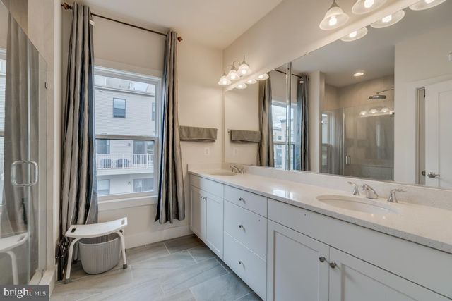 44721 ELLSWORTH TER, Ashburn, VA 20147