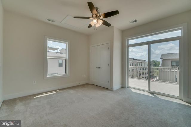 44721 ELLSWORTH TER, Ashburn, VA 20147