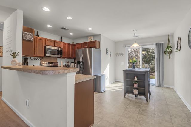 146 Brittondale Road, Summerville, SC 29485