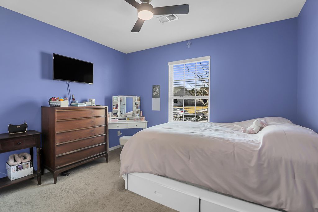 Image 26 of property listing at 146 Brittondale Road, Summerville, SC 29485