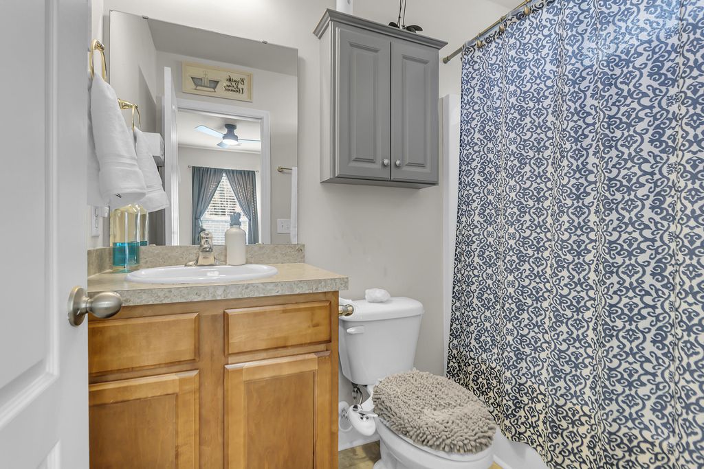 Image 30 of property listing at 146 Brittondale Road, Summerville, SC 29485