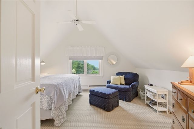 158 Narragansett Avenue I, Newport, RI 02840