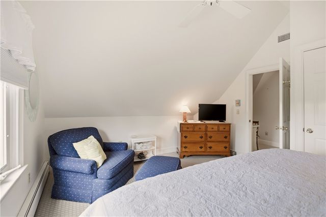 158 Narragansett Avenue I, Newport, RI 02840