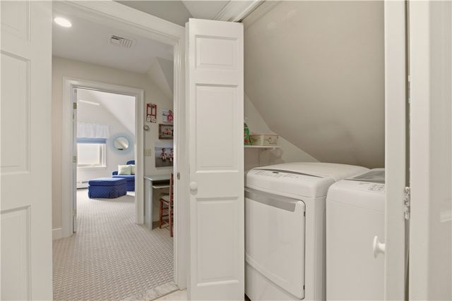 158 Narragansett Avenue I, Newport, RI 02840