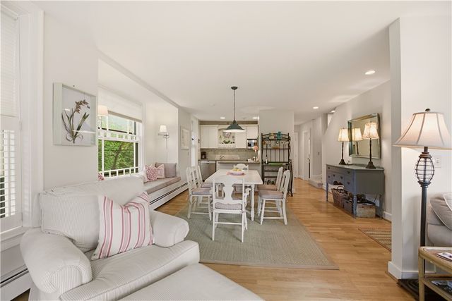 158 Narragansett Avenue I, Newport, RI 02840