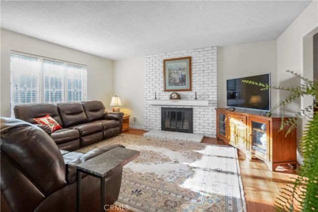 22395 Barbacoa, Saugus, CA 91350