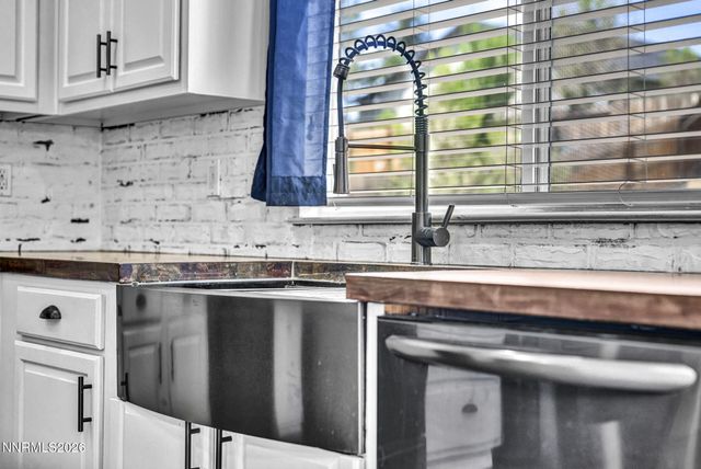 21105 Mount Evans Drive, Reno, NV 89508