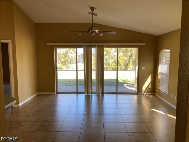 603 SE 13th TER, Cape Coral, FL 33990