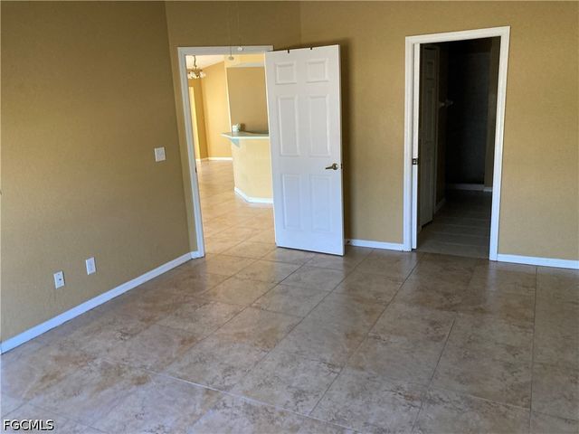 603 SE 13th TER, Cape Coral, FL 33990