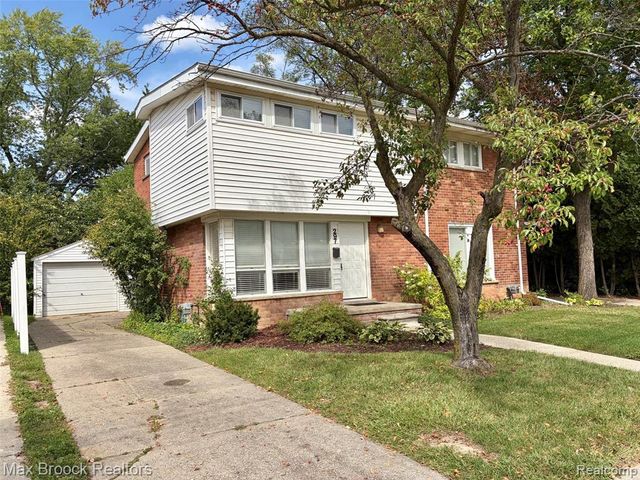 297 E 14 Mile Road, Birmingham, MI 48009