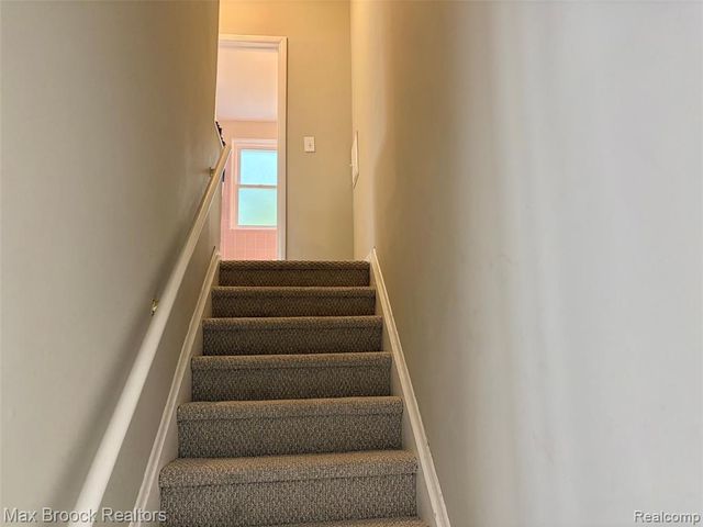 297 E 14 Mile Road, Birmingham, MI 48009
