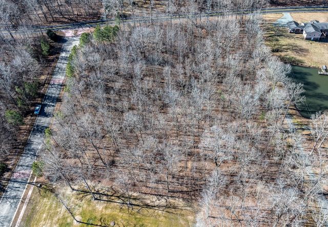 49 Larkington Drive, Siler City, NC 27344