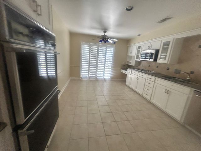 418 Fox Briar Lane, Sugar Land, TX 77478