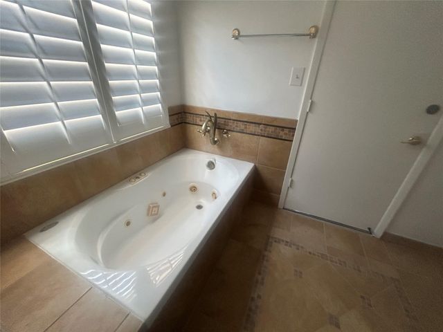 418 Fox Briar Lane, Sugar Land, TX 77478