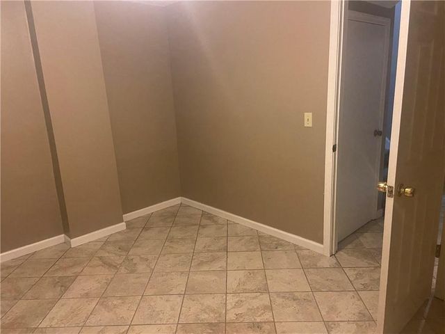 6900 Sobbie Road, Pleasant Valley, MO 64068