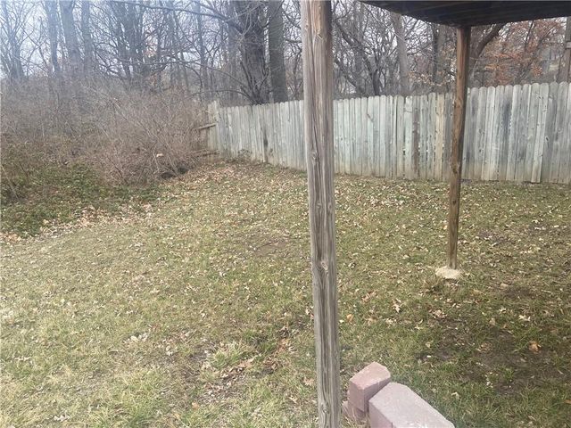 6900 Sobbie Road, Pleasant Valley, MO 64068