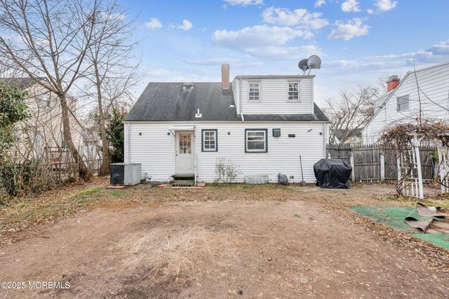 61 Duley Avenue, Edison, NJ 08817