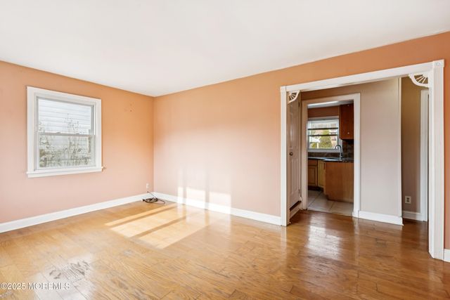 61 Duley Avenue, Edison, NJ 08817