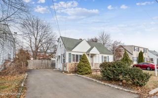 61 Duley Avenue, Edison, NJ 08817