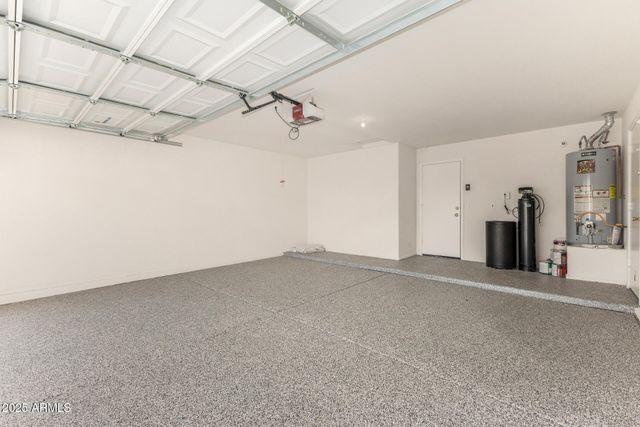 911 E LOVEGRASS Drive, San Tan Valley, AZ 85143