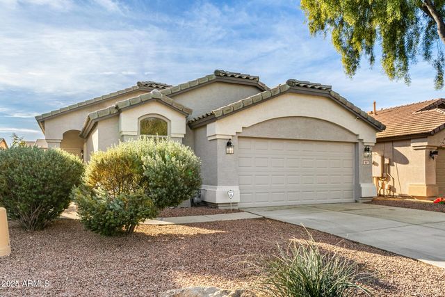 911 E LOVEGRASS Drive, San Tan Valley, AZ 85143