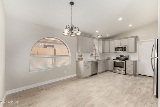 911 E LOVEGRASS Drive, San Tan Valley, AZ 85143