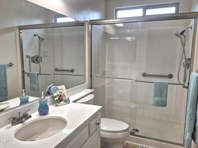 42028 Village 42, Camarillo, CA 93012