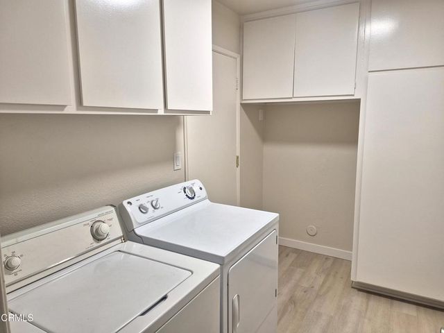 42028 Village 42, Camarillo, CA 93012