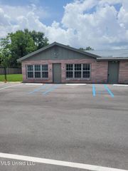 4015 2nd Street, Moss Point, MS 39563