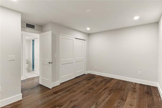 2850 Gulf Shore BLVD N 106, Naples, FL 34103